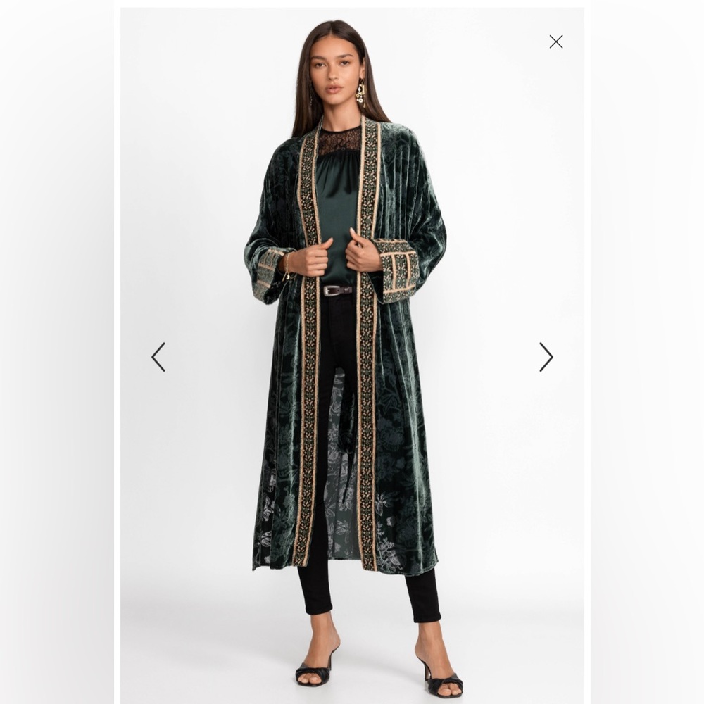 Johnny Was Natalia Velvet Kimono Size S NWT